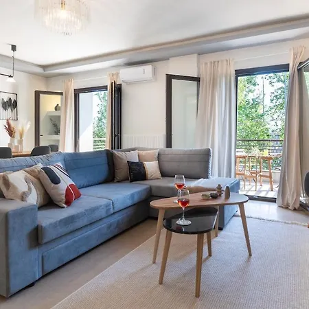 Metropolitan Grand Luxury Apartment