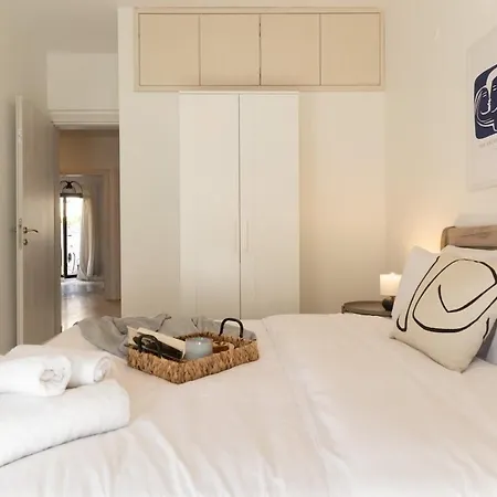 Metropolitan Grand Luxury Apartment